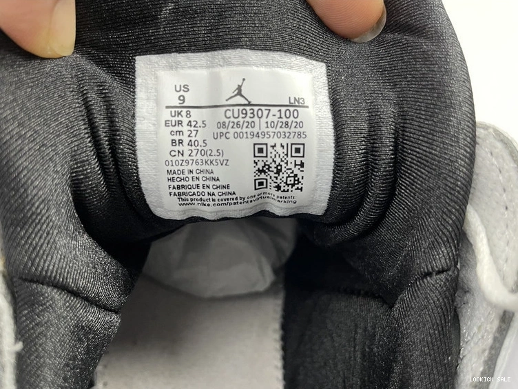 Reps (2021) 7 Flint  Retro Jordan CU9307-100  0523